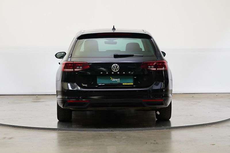 Volkswagen Passat - fotka 6 z 26