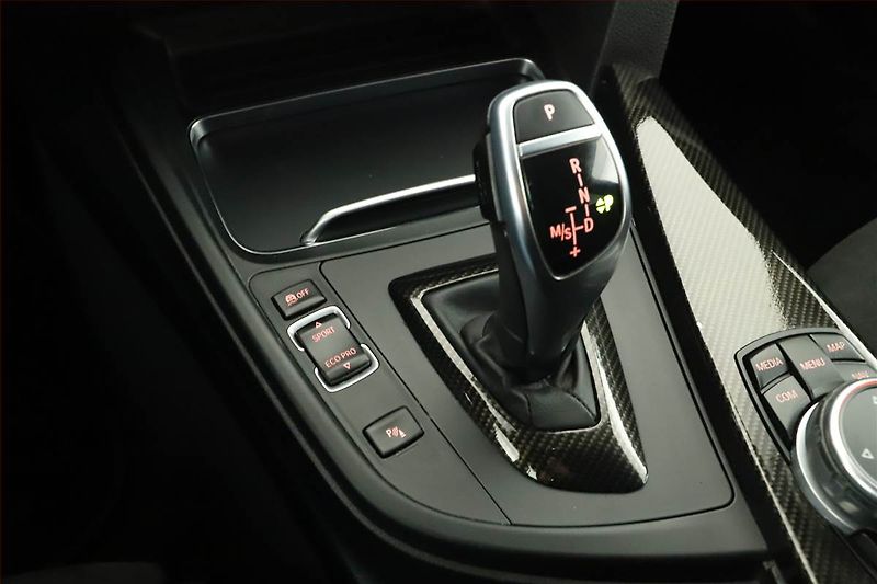 BMW Řada 4 (2017) 420d xDrive, 4X4, Automat - fotka 16 z 20