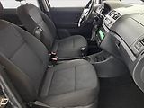 Škoda Fabia (2011) 1.2 TSI, Xenony, Tempomat - náhled 9