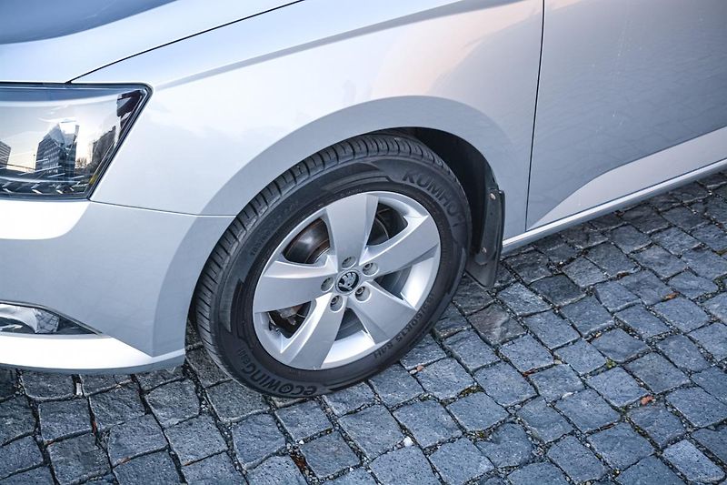 Škoda Fabia (2017) III 1.0 55kw Style Combi 1 MAJ - fotka 25 z 38