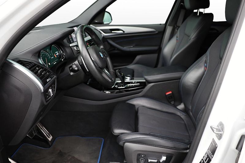BMW X3 M40i - fotka 9 z 17
