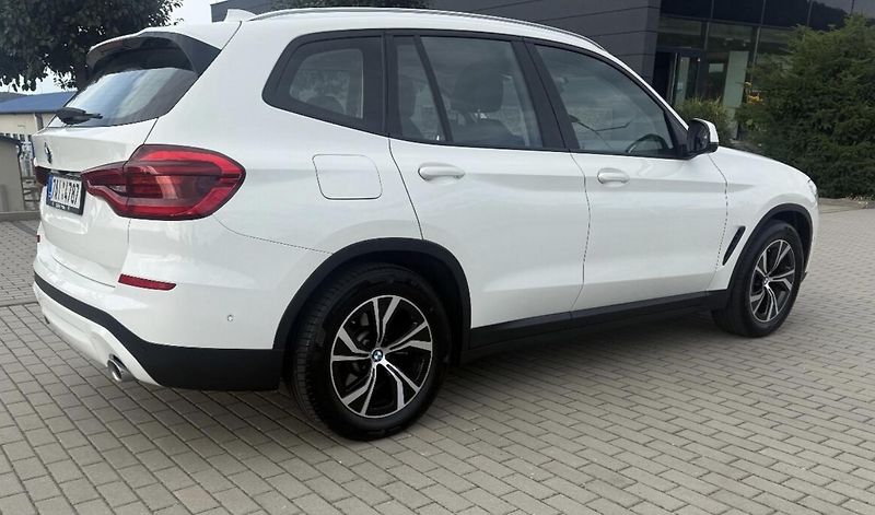 BMW X3 (2018) XDrive 20d 140kw 4x4 - fotka 3 z 13