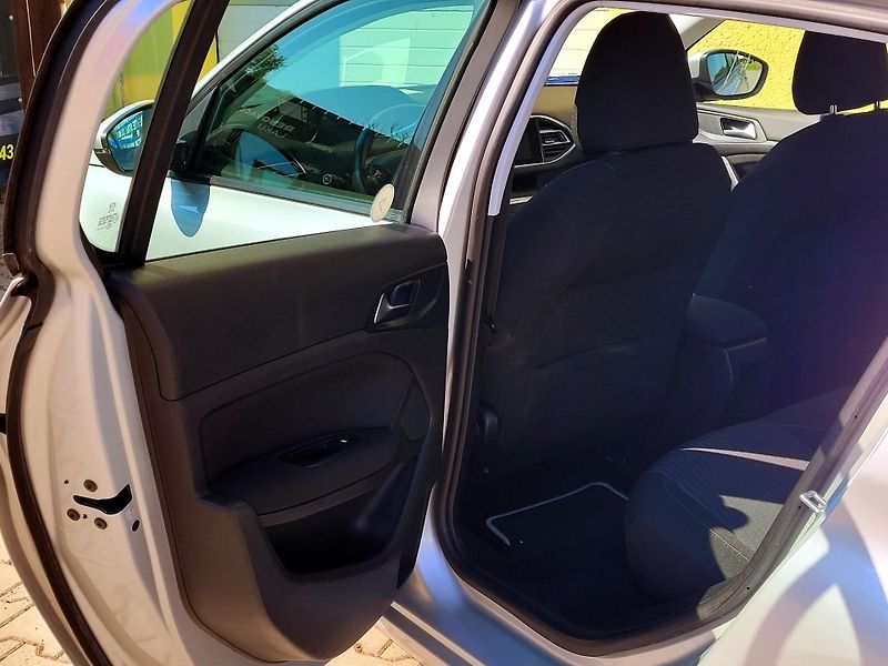 Peugeot 308 HDi DIGIKLIMA,MÁLO NAJETO    - fotka 18 z 47