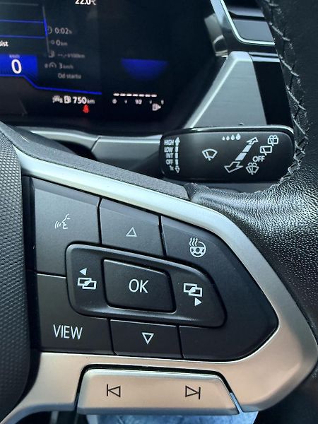 Volkswagen Touran (2023) 1.5TSi 110kW Koup.ČR,LED,TAŽNÉ - fotka 19 z 20