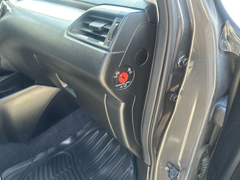 Suzuki Swift 1.2i 66kW Dualjet  serviska - fotka 17 z 20