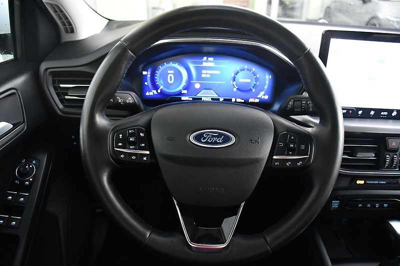 Ford Focus 1.0EcoBoost A/T NAVI 1M ČR - fotka 22 z 38