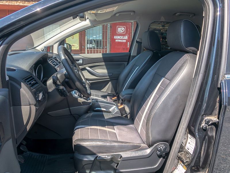 Ford Kuga (2012) 2.0D 103KW 4x4 TITAN – CARPLAY - fotka 15 z 47