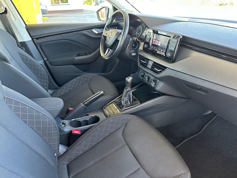 Škoda Kamiq (2020) 1.0TSi 85kW,APP,LED,SERVISOVÁN - fotka 7 z 16