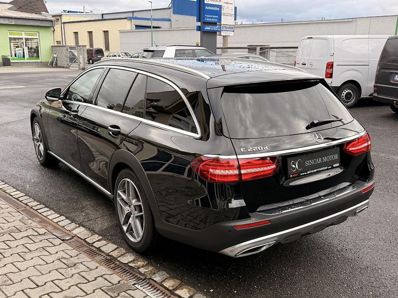 Mercedes-Benz Třídy E (2019) E220d 4Matic Allterrain - fotka 4 z 15