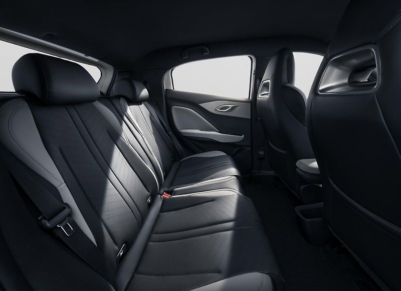 BYD Dolphin Surf (2026) Boost kůže LED V2L park. kam. - fotka 10 z 11