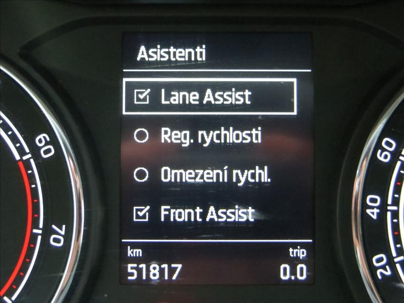 Škoda Scala 1,5 TSI 110kW Ambition ČR - fotka 17 z 20