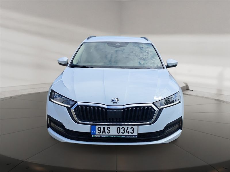 Škoda Octavia 2,0 TDI Ambition - fotka 2 z 11