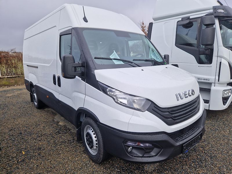 Iveco Daily (2026) 35S16V 12m3, klima, automat - fotka 2 z 2