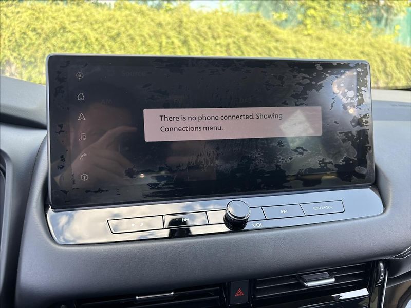 Nissan Qashqai 1,3 i AT N-Connecta - fotka 22 z 43