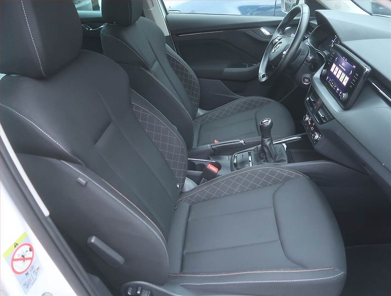 Škoda Kamiq (2023) Ambition 1.0 TSI, Tempomat - fotka 9 z 16