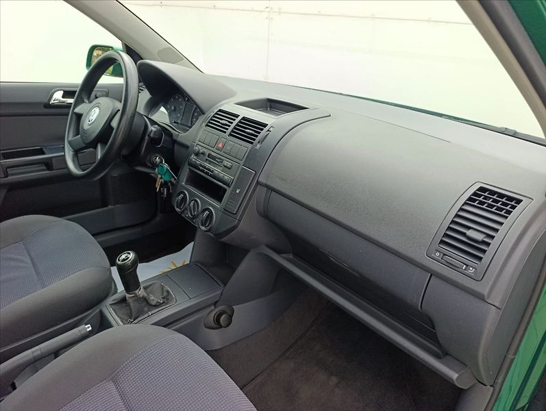 Volkswagen Polo 1,2 Klimatizace koup. v ČR - fotka 25 z 26