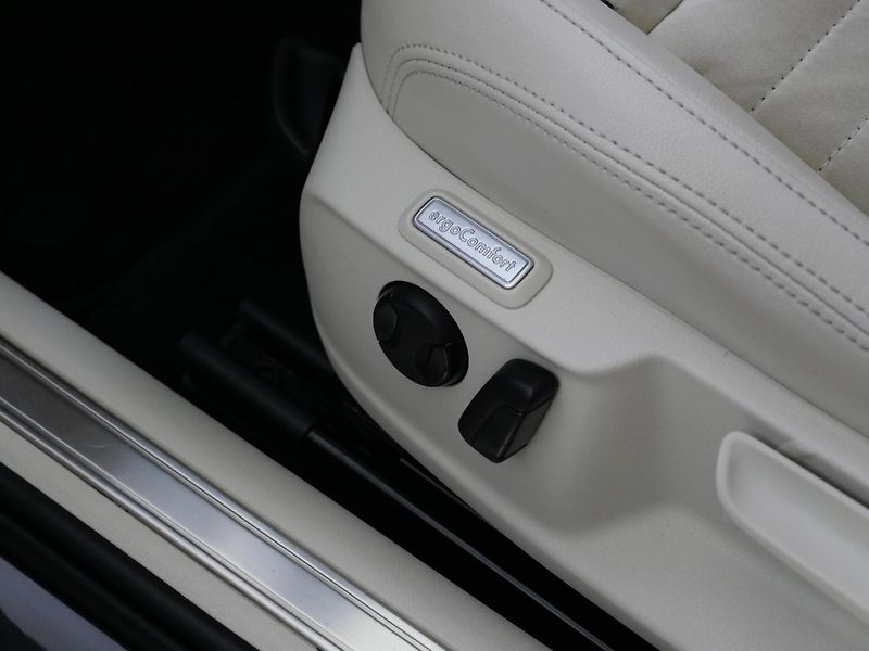 Volkswagen Passat - fotka 21 z 23
