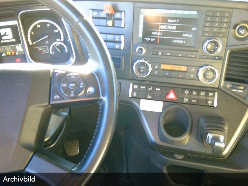 Mercedes-Benz Actros 2651 6x2 valník s čelem - fotka 7 z 14