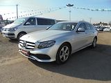 Mercedes-Benz Třídy E (2017) 220D - 4MATIC - SUPER VÝBAVA - náhled 2