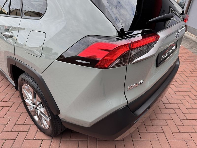 Toyota RAV4 (2023) 2.5HSD 4WD Hybrid Executive - fotka 44 z 49
