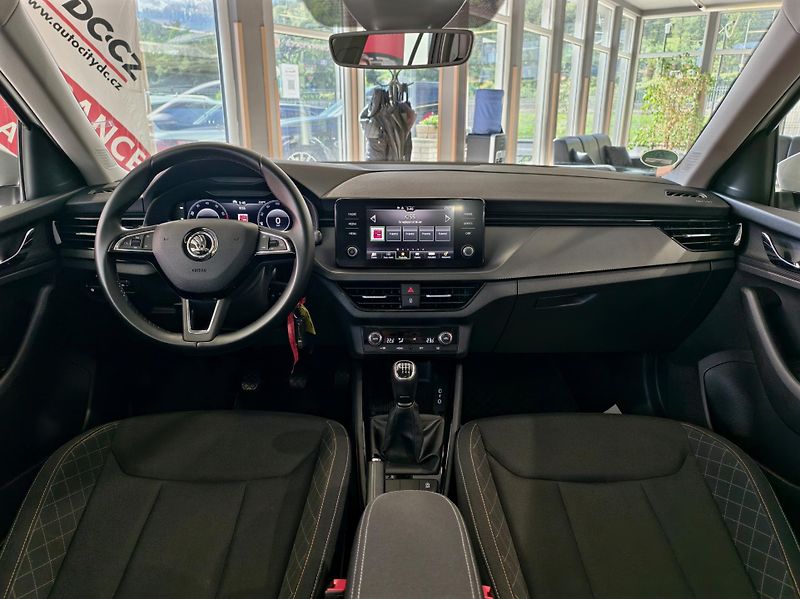 Škoda Kamiq 1.5 TSi 110kW KAMERA, PANORAMA - fotka 9 z 22