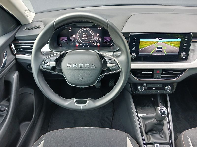 Škoda Scala 1,0 TSI 85Kw TOP SELECTION - fotka 14 z 29