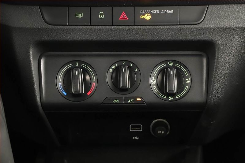 Škoda Fabia (2021) Ambition 1.0 TSI, ČR,1.maj - fotka 10 z 15