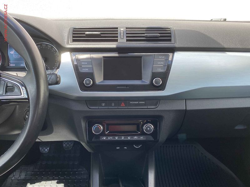Škoda Fabia (2014) 1.2 TSi, AC, tempo - fotka 12 z 17