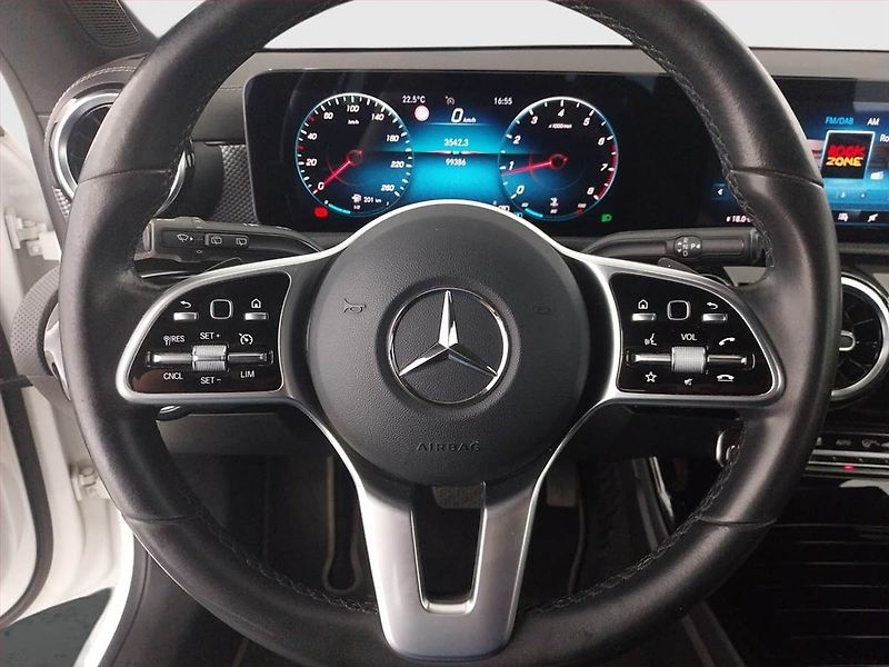 Mercedes-Benz CLA (2020) 180 - fotka 19 z 23