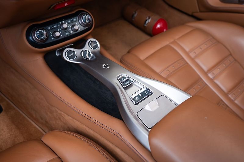 Ferrari California Vyhřívaná sedadla/Keramické Br - fotka 13 z 20