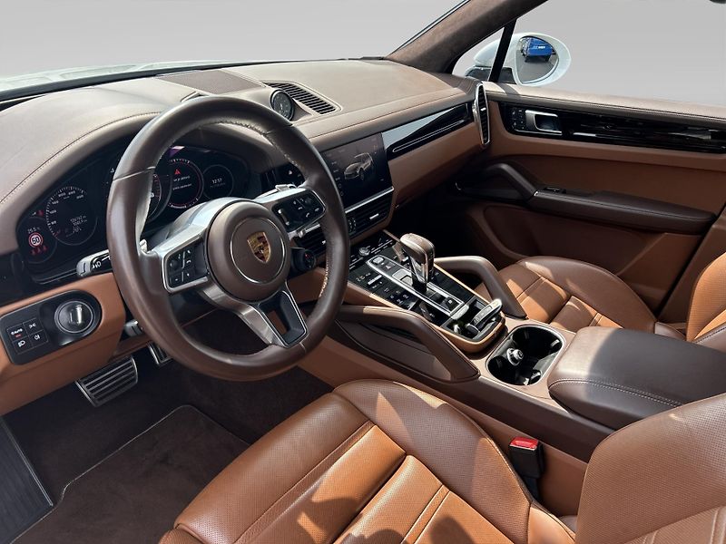 Porsche Cayenne GTS - fotka 16 z 30
