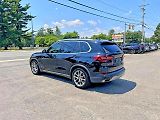 BMW X5 (2021) Auto na cestě - náhled 2