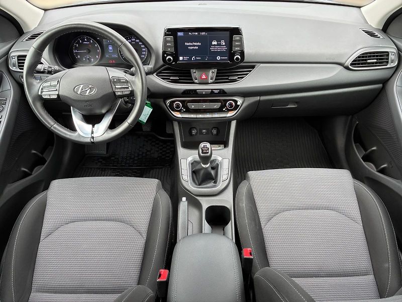Hyundai i30 (2024) COMFORT 1.0TGDI 88kW CZ DPH - fotka 9 z 11