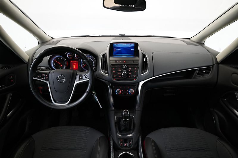 Opel Zafira - fotka 5 z 25