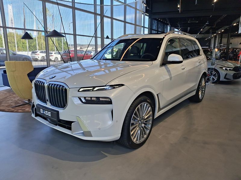 BMW X7 xDrive 40d Individuál - fotka 3 z 31