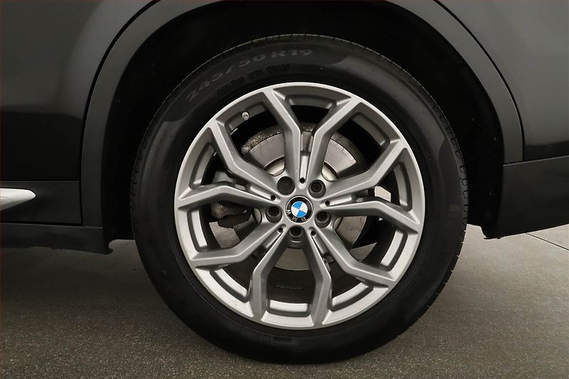 BMW X3 (2017) xDrive20d - fotka 12 z 21
