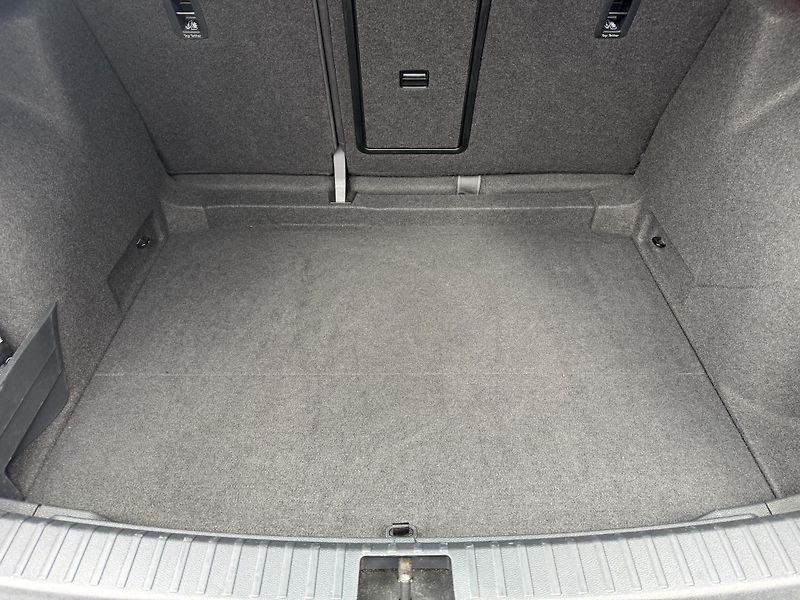 Seat Ateca (2018) 1.4TSi DSG Xcellence, RZV - fotka 23 z 54