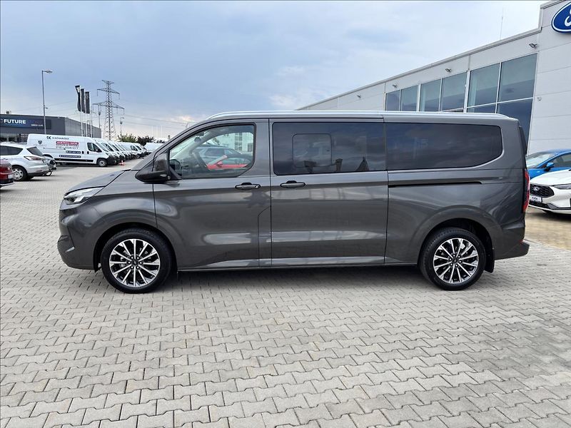 Ford Tourneo Custom 2,0 125kW Titanium X AWD L2 - fotka 2 z 48