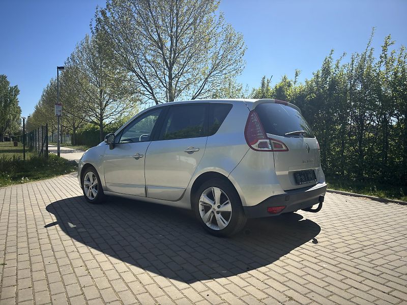 Renault Scénic 1.6 dCi BOSE Edition - fotka 5 z 27