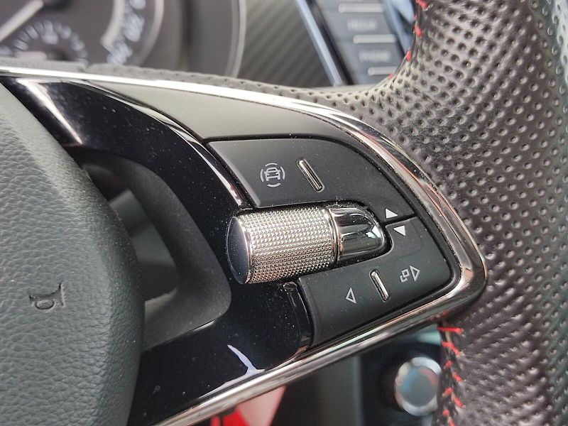 Škoda Fabia (2021) Monte Carlo 1,0 Tsi 81 Kw - fotka 30 z 35
