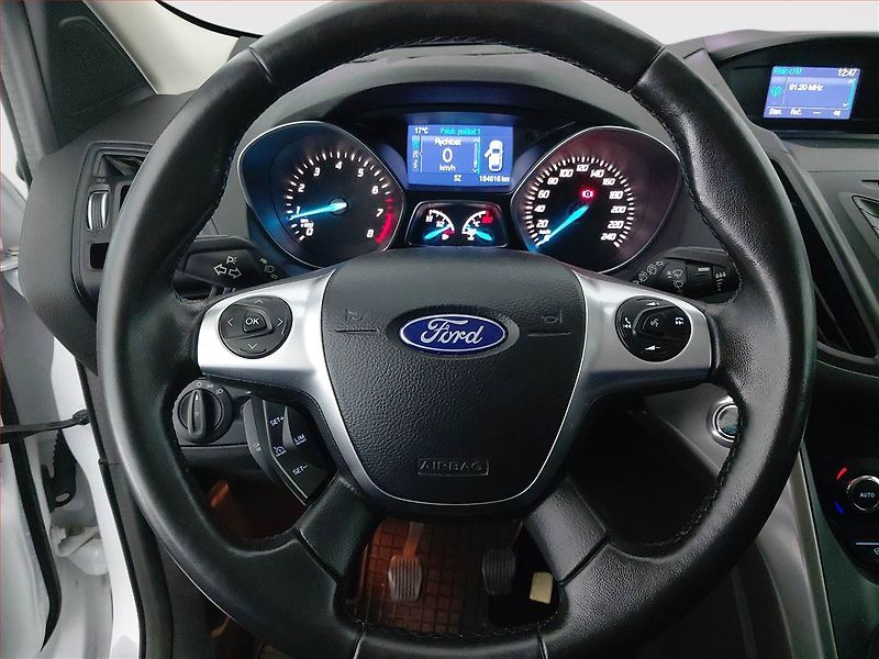 Ford Kuga (2016) 1.5 EcoBoost, Tempomat - fotka 16 z 18