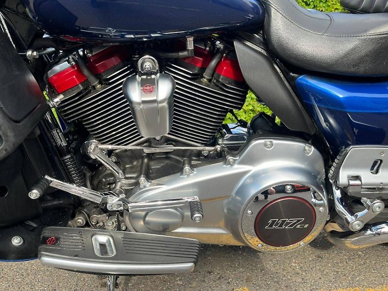 Harley-Davidson FLHTKSE ULTRA LIMITED CVO (2019) - fotka 14 z 17