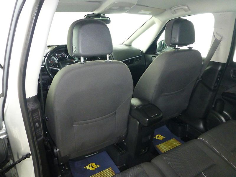 Opel Zafira (2012) 2,0CDTI-121KW*VYHŘ.SED***7MÍST - fotka 15 z 23
