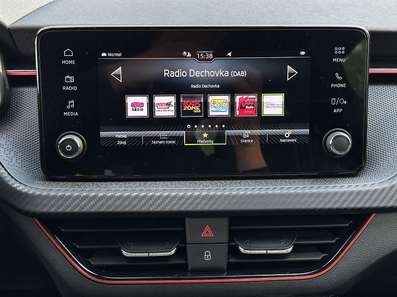 Škoda Kamiq 1.0TSi Monte Carlo 116PS Matri - fotka 27 z 44