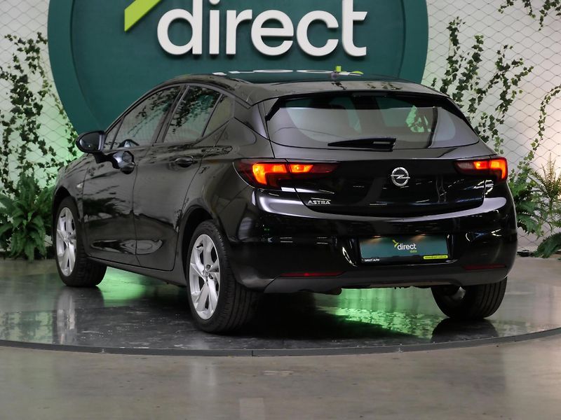 Opel Astra - fotka 7 z 23