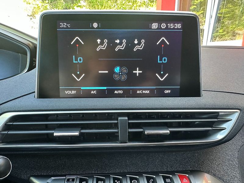 Peugeot 5008 (2018) 1.5HDi 96KW/GTLINE/7MÍST/1MAJ - fotka 30 z 46