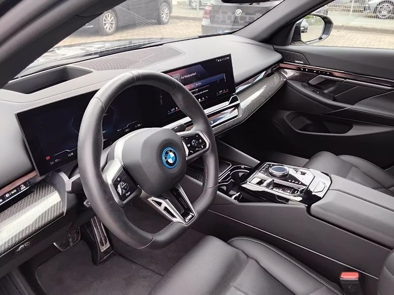 BMW i5 xDrive40 M-Sport HuD 360 Venti - fotka 10 z 20