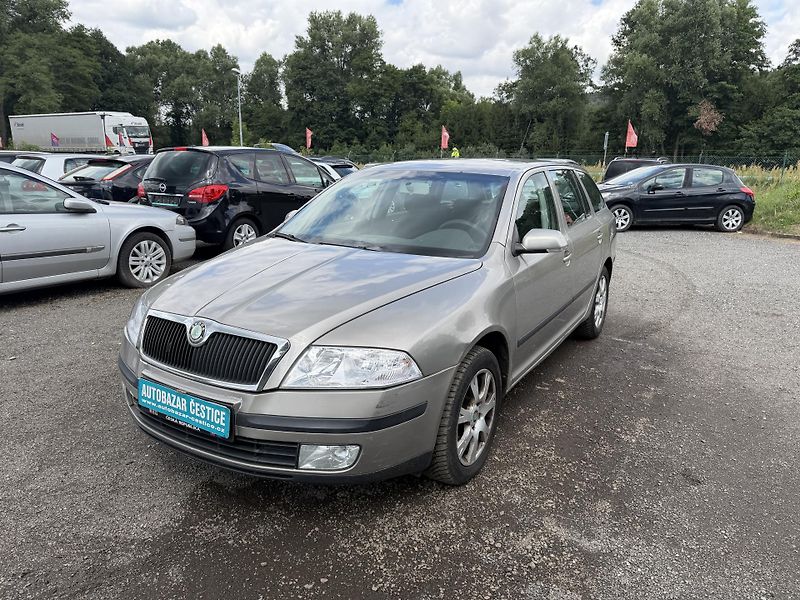 Škoda Octavia 1.6i - fotka 1 z 20