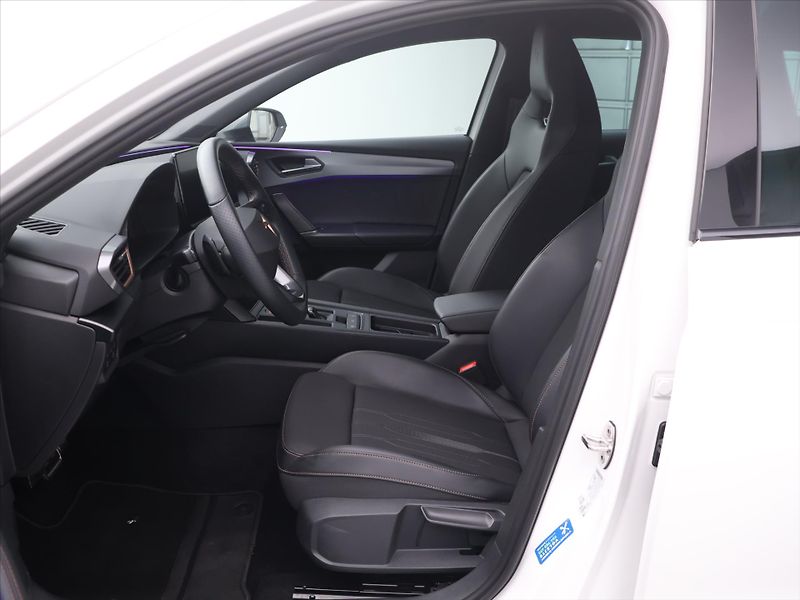 Cupra Leon 2,0 TSI 221kW DSG VZ DPH - fotka 10 z 31
