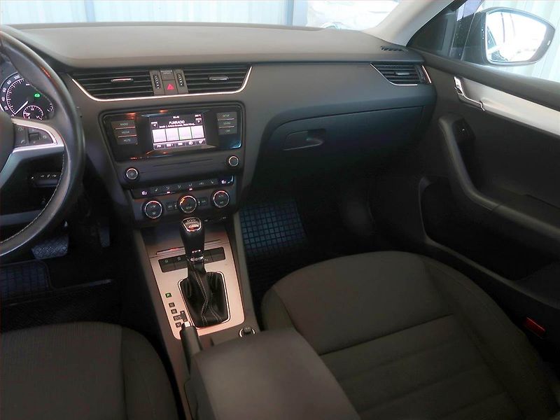 Škoda Octavia (2015) Edition 2.0 TDI, Automat - fotka 8 z 16